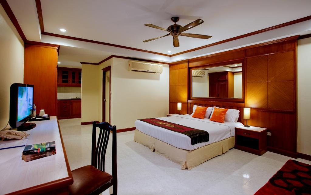 The Yim Siam Hotel Patong Ngoại thất bức ảnh