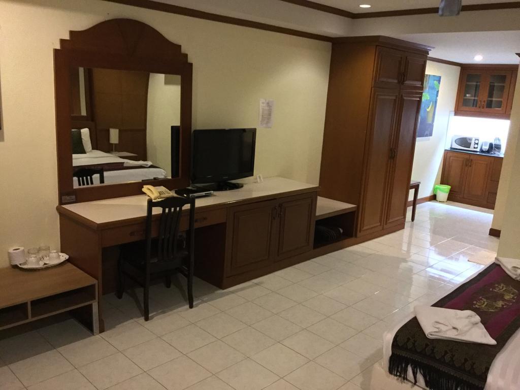 The Yim Siam Hotel Patong Ngoại thất bức ảnh