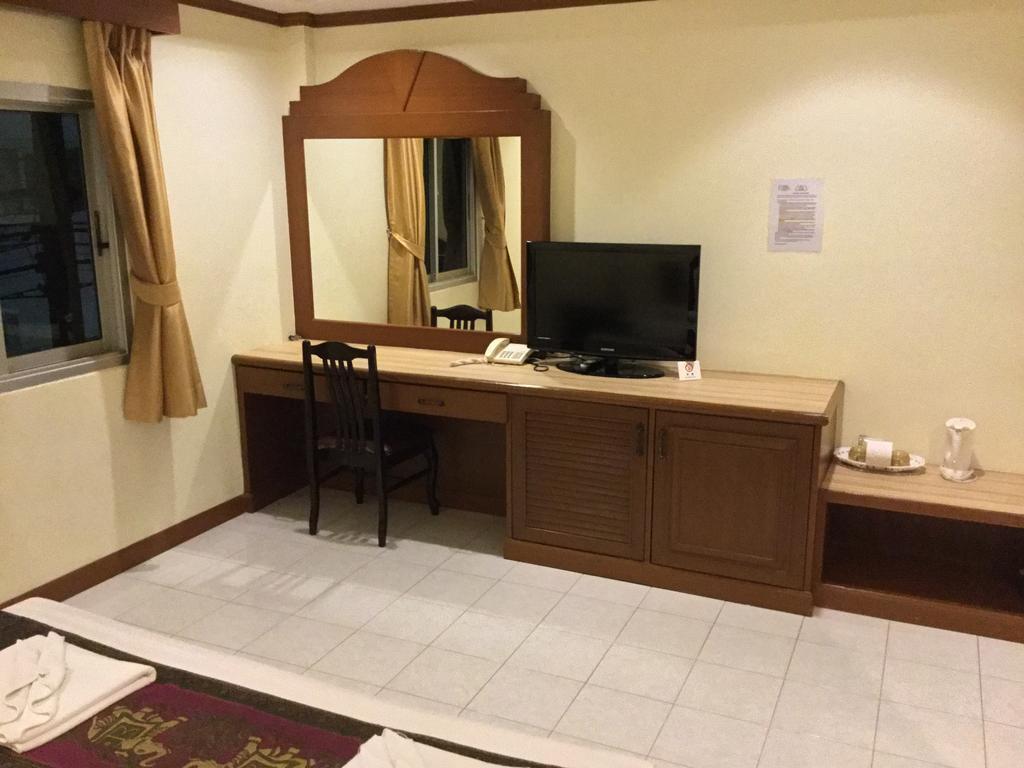 The Yim Siam Hotel Patong Ngoại thất bức ảnh