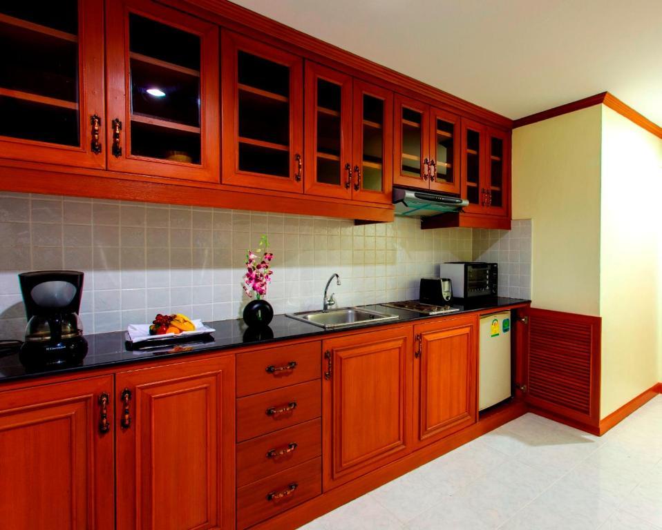 The Yim Siam Hotel Patong Ngoại thất bức ảnh