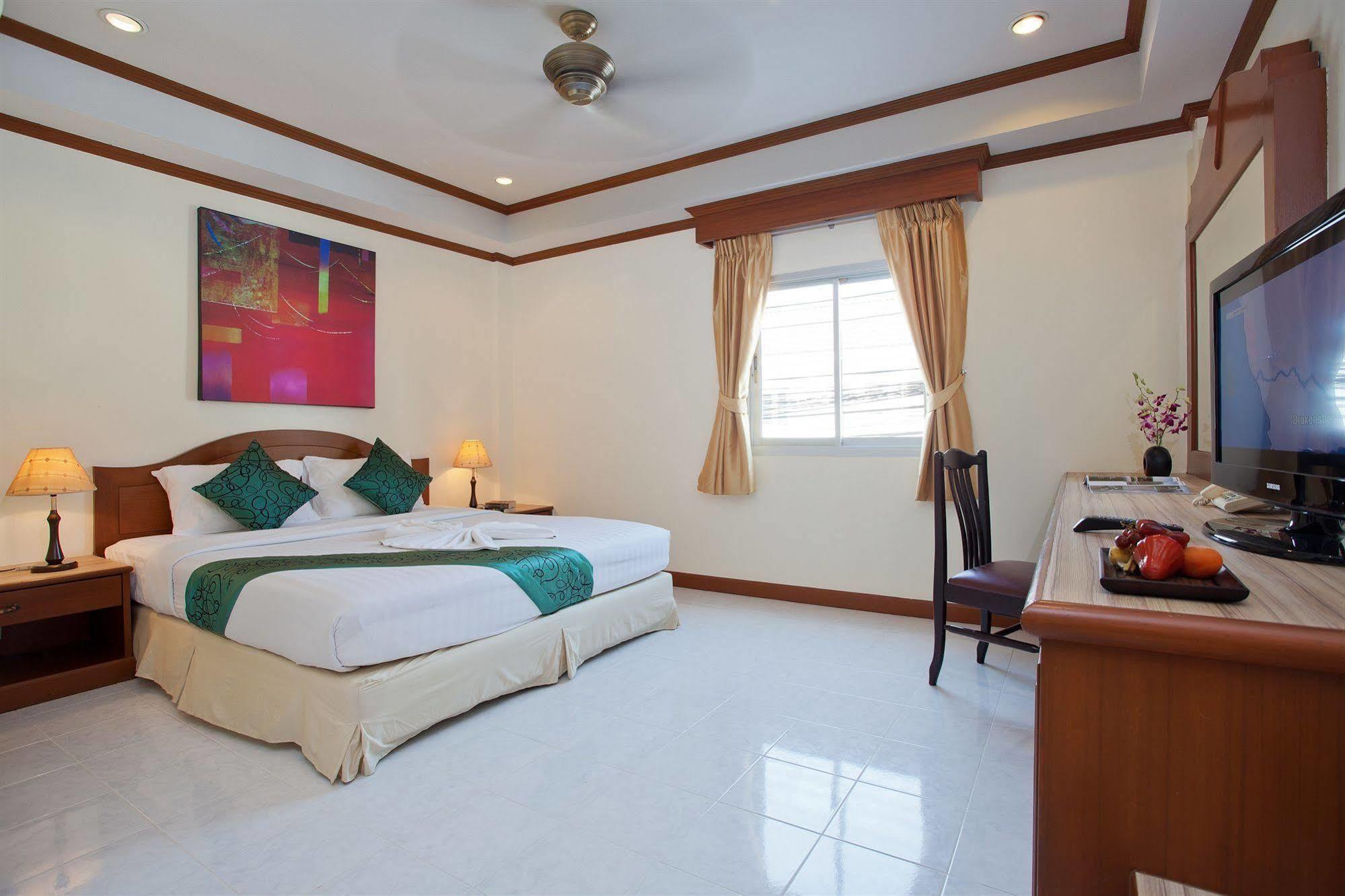 The Yim Siam Hotel Patong Ngoại thất bức ảnh